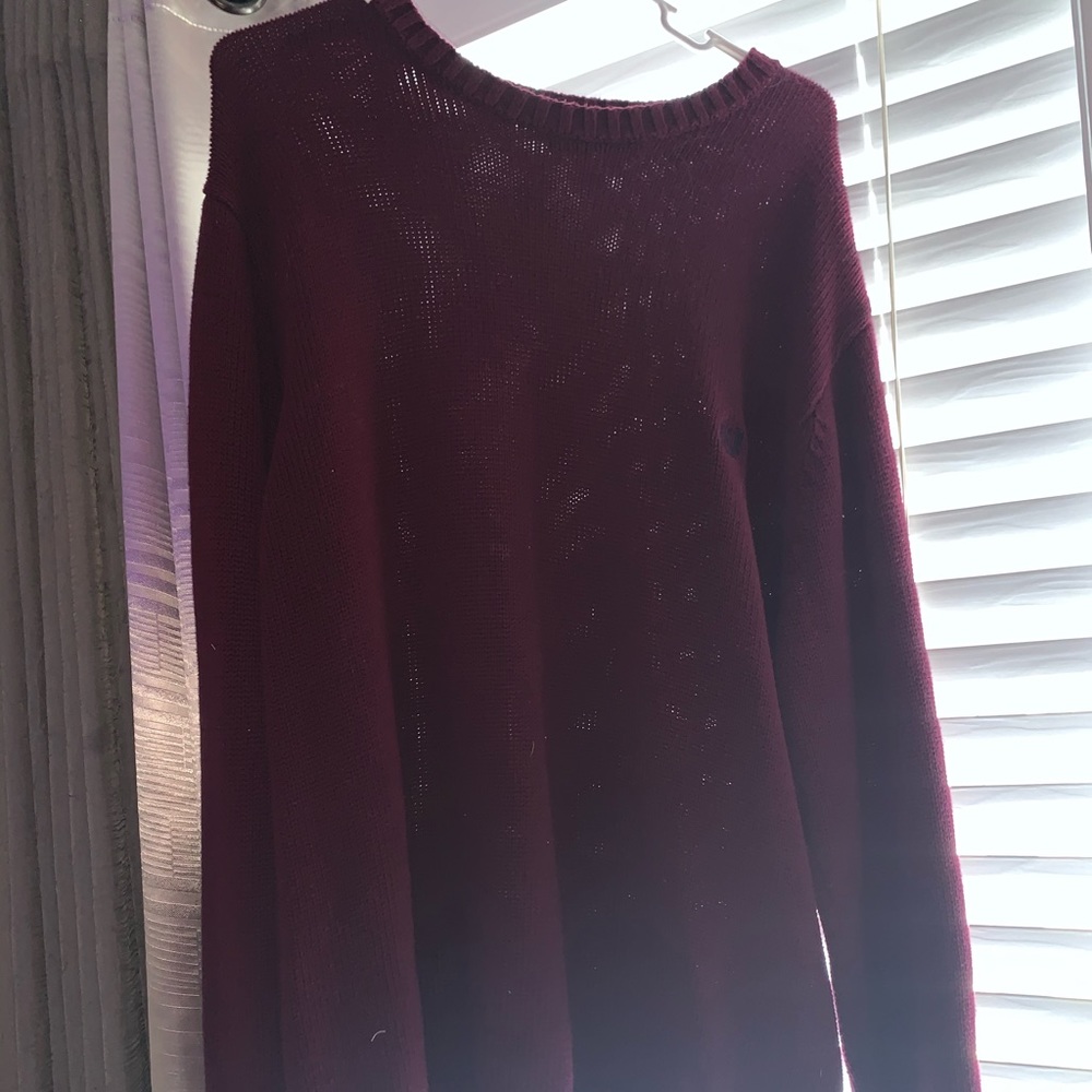 Maroon sweater